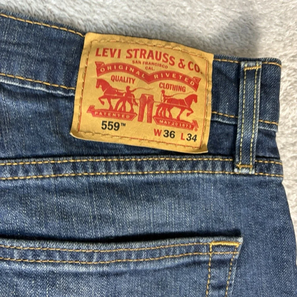 Levi's 559 Jeans Mens 36x34 (Fits 38x34) Relaxed Straight Med Wash‎ Blue Denim